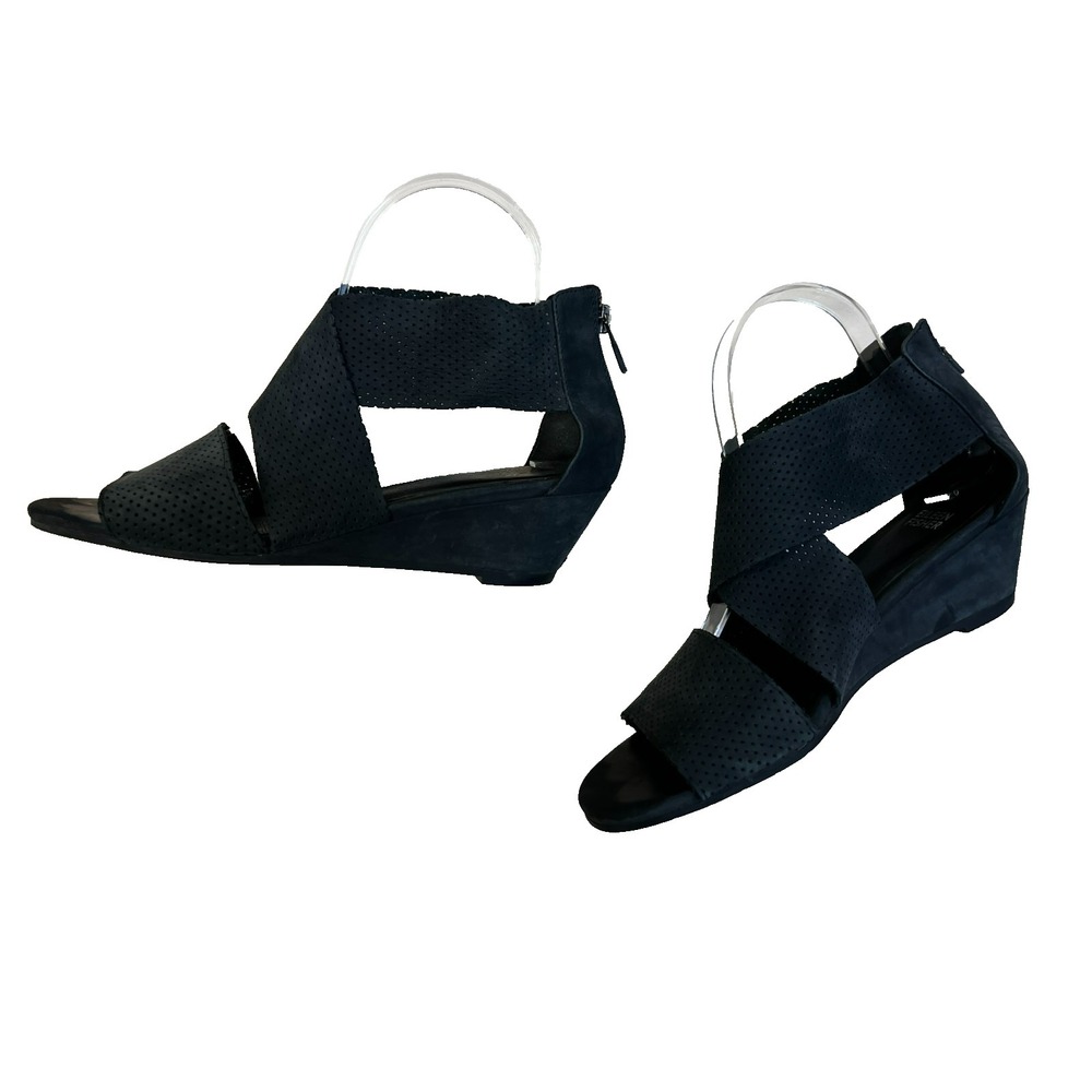 Eileen Fisher Kes 2 Wedge Sandal Crisscross Perforated Charcoal Leather Zip SZ 8